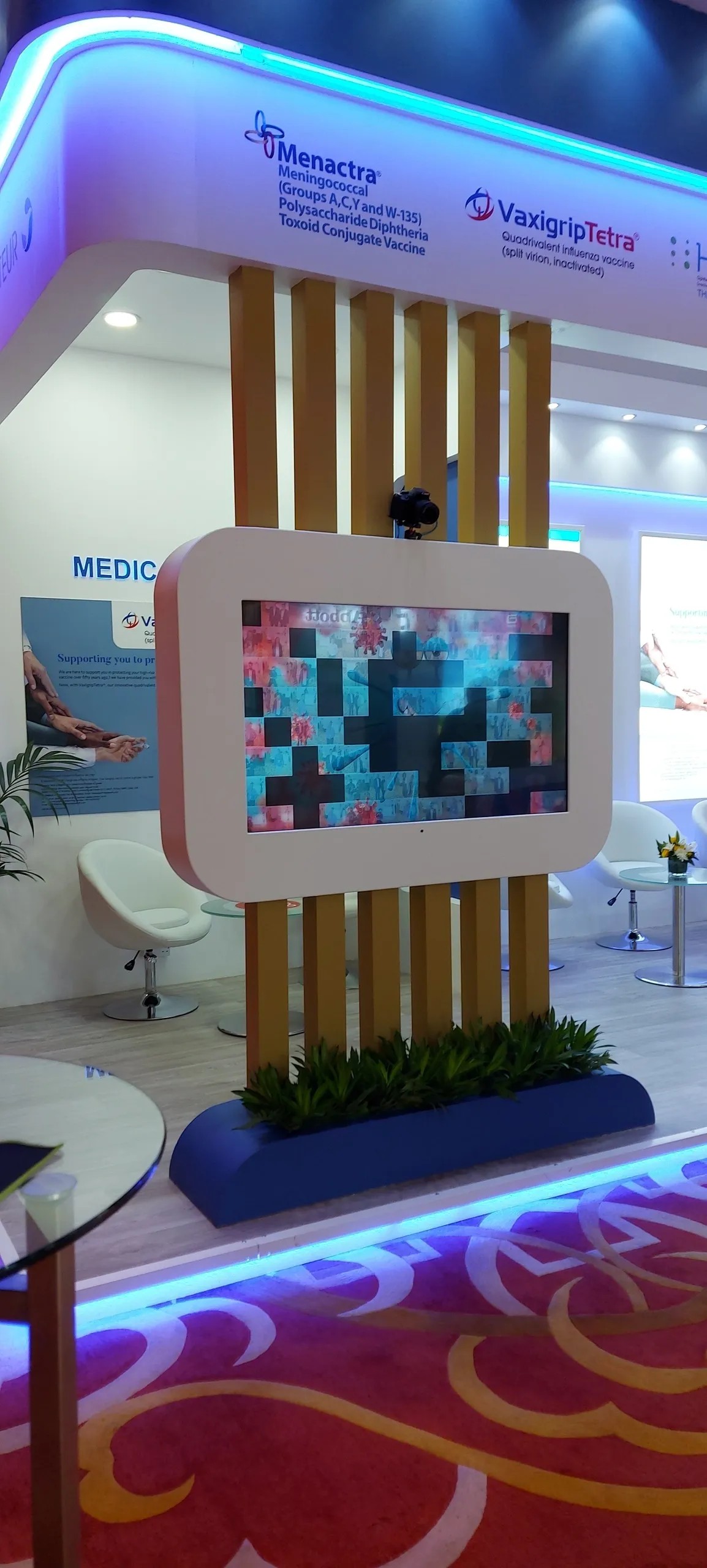 TURN PHOTOS INTO A STUNNING MASTERPIECE! IDEAL FOR CORPORATE EVENTS & WEDDINGS IN DUBAI. BOOK NOW!